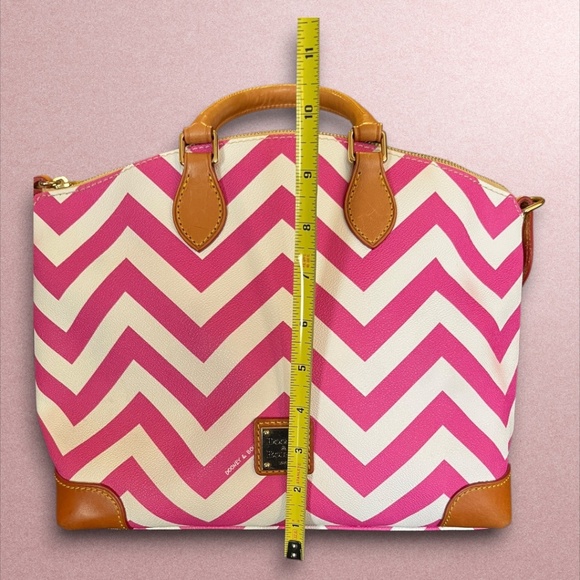 Authentic Dooney & Bourke Pink White Chevron Satchel Tote Strap Barbie Girly Y2K - Picture 14 of 16